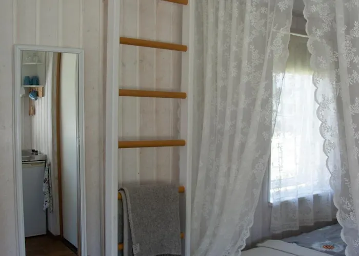 Elo Kuelalismaja Casa de Férias Kuressaare