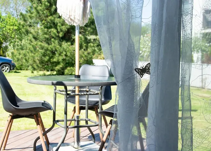 Elo Kuelalismaja Casa de Férias Kuressaare